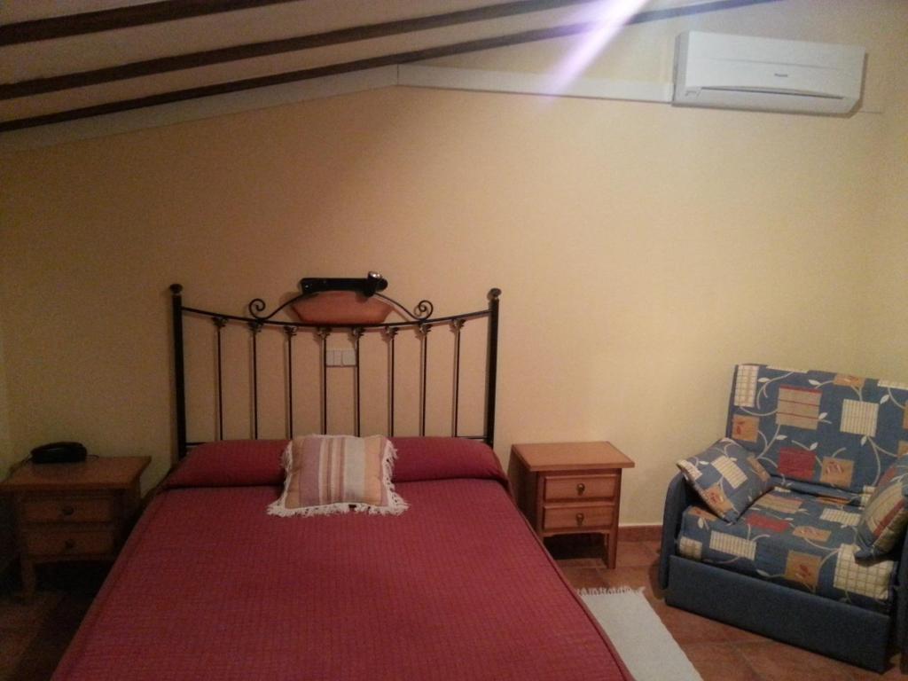 Hostal La Balquina Чинчон Экстерьер фото