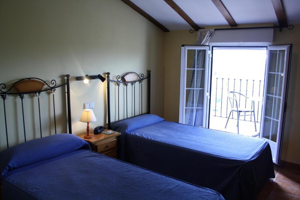 Hostal La Balquina Чинчон Экстерьер фото