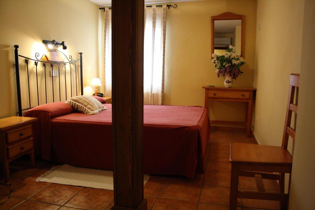 Hostal La Balquina Чинчон Экстерьер фото
